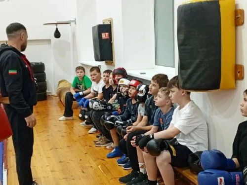 Спортсменам бугульминской СШ «Юность» напомнили о правилах безопасности зимой