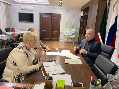 Мэр Бугульмы Дамир Фаттахов провел совещание с блоком ЖКХ и ПТС