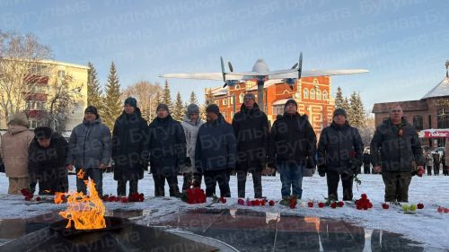 В Бугульме возложили цветы ко Дню Героев Отечества