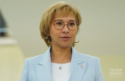 Татарстанцы сегодня могут задать вопросы министру труда РТ Эльмире Зариповой