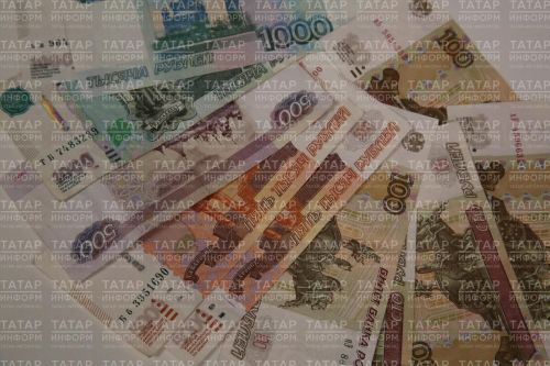 В Бугульме пенсионерка передала таксисту почти полмиллиона рублей