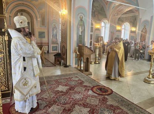 В Казанско-Богородицком монастыре Бугульмы прошла литургия