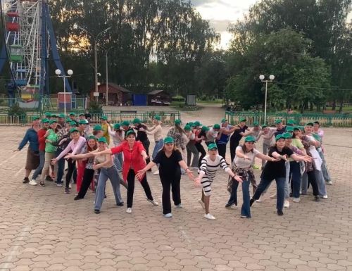 В Бугульме организовали народную танцевальную площадку