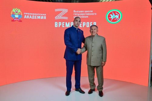 Рустам Минниханов стал наставником федеральной программы «Время героев»