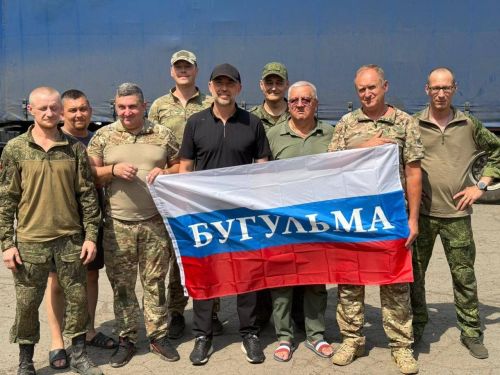 Дамир Фаттахов привез в ДНР гуманитарную помощь из Бугульмы