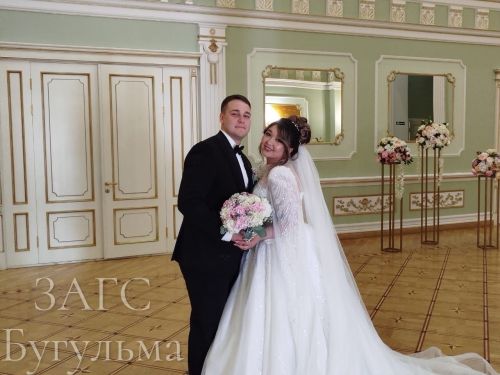 В Бугульме в зеркальную дату появилось 13 новых семей