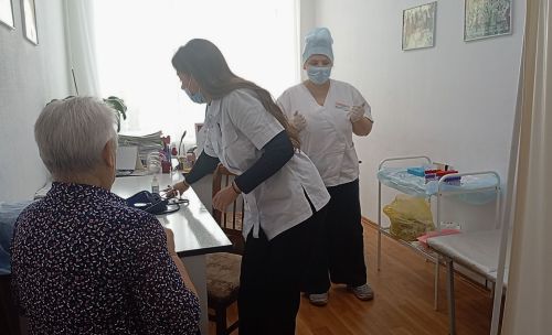 ‎В Бугульме на избирательном участке проводилась вакцинация