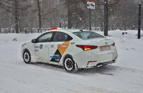 Житель Бугульмы оштрафован за незаконную установку фонаря такси на личном автомобиле