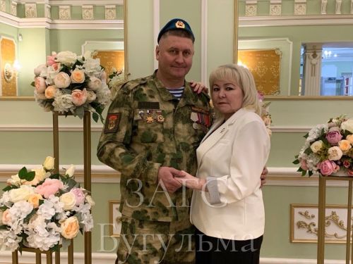 Семья Лаврентьевых из Бугульмы отметила 25-летие совместной жизни