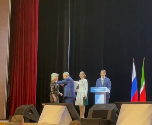 Бугульминка удостоена нагрудного знака «Отличник здравоохранения»