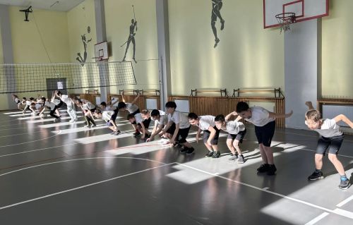 Более 240 школьников Бугульмы приняли участие в муниципальном «Дне прыгуна»