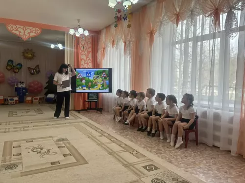 В детском саду №2 Бугульмы прошло спортивное занятие «Безопасные дороги»