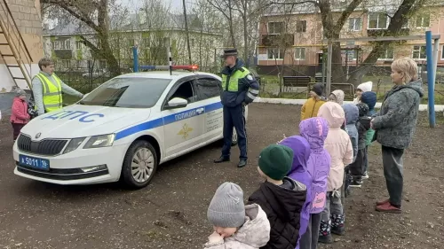 В детском саду «Красная шапочка» Бугульмы прошел урок безопасности с участием полицейских