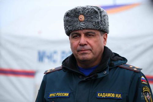 Начальник ГУ МЧС России по РТ Ирек Кадамов поздравил работников пожарной охраны с профессиональным праздником