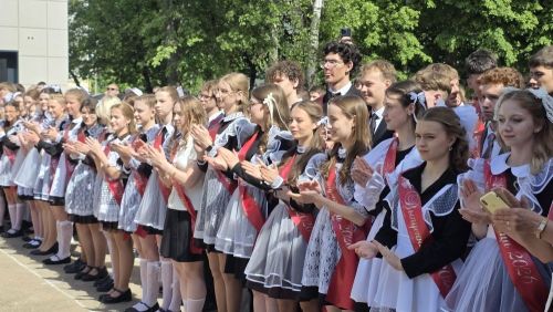 В Бугульме прошли последние звонки