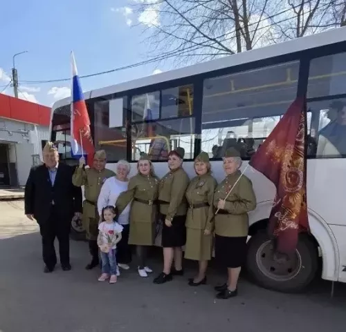 В Бугульме на маршрут вышел «Поющий автобус»