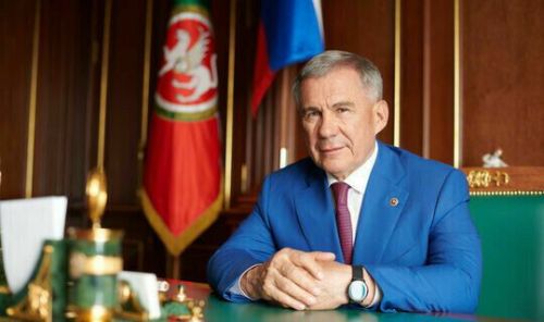 Обращение Раиса Татарстана Рустама Минниханова по случаю Дня России