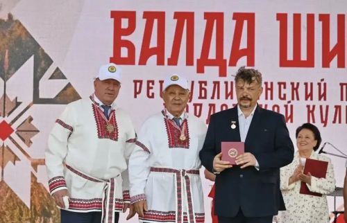 Бугульминец получил звание заслуженного работника культуры РТ