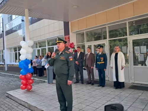 В кадетской школе Бугульмы прошло торжественное построение