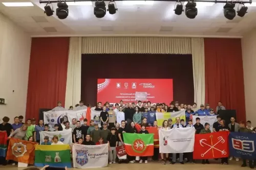 Команда лицея №2 «ТехноКвант» вошла в топ-10 на региональных соревнованиях «ТехноПатриот»