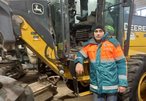 Бугульминец Виктор Исаев – представитель дефицитной профессии: он работает машинистом автогрейдера