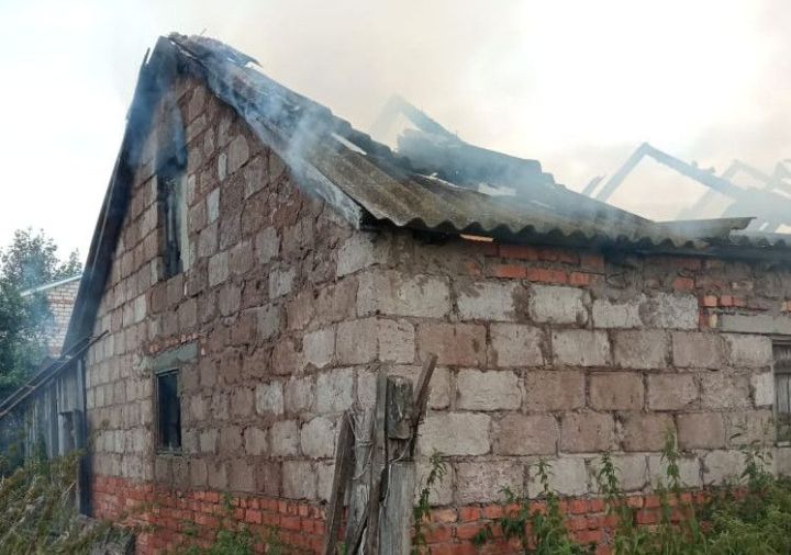 В поселке Вязовка Бугульминского района сгорел сарай