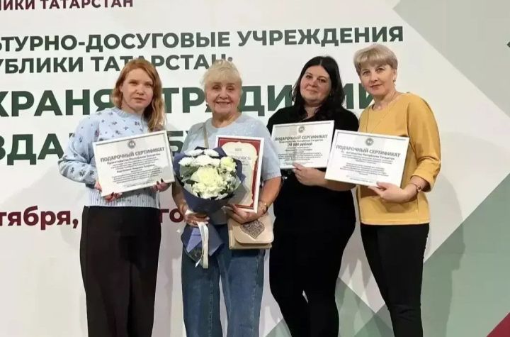 Бөгелмә мәдәният хезмәткәрләре югары бүләкләр алды