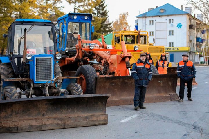 Новые подробности смотра снегоуборочной техники в Бугульме