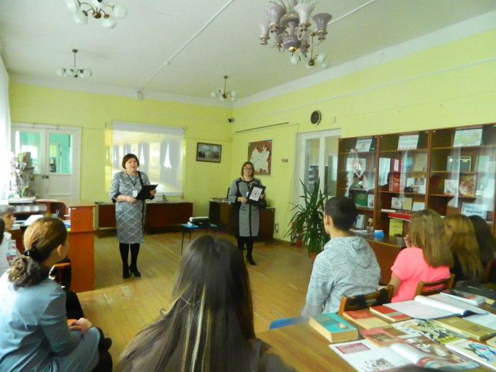 Жителям Бугульмы рассказали о Татарском государственном театре