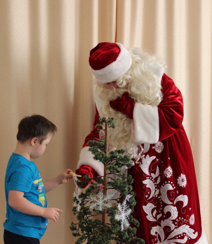 Бугульминцы рассказали Деду Морозу, какие хотят подарки на Новый год