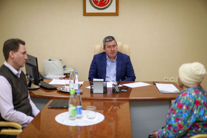 Глава Бугульминского района ответил на вопросы жителей