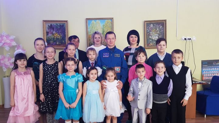 Удивительная встреча воспитанников приюта «Ялкын» с космонавтом