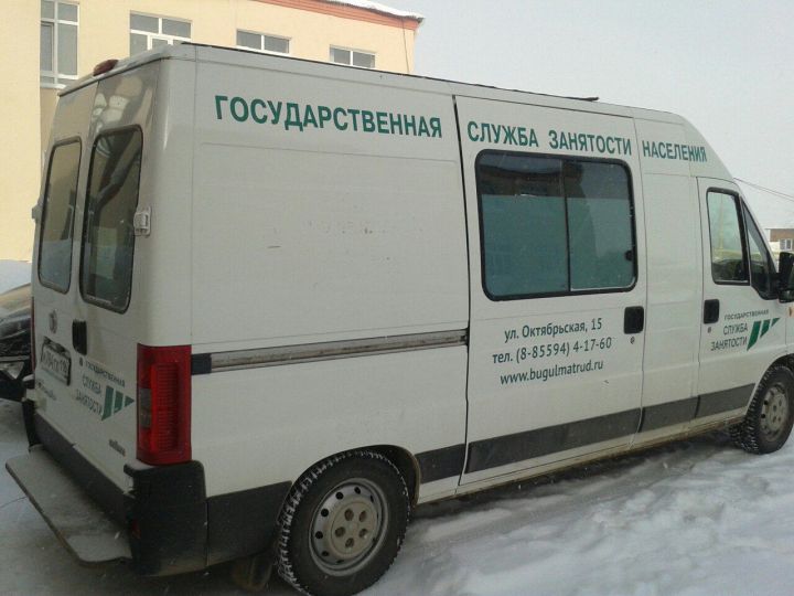В Сокольской и Акбашской общеобразовательных школах побывал мобильный офис Центра занятости населения