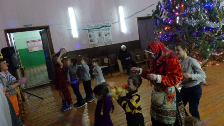 Рождество в поселении Бугульминского района отметили развлекательной программой