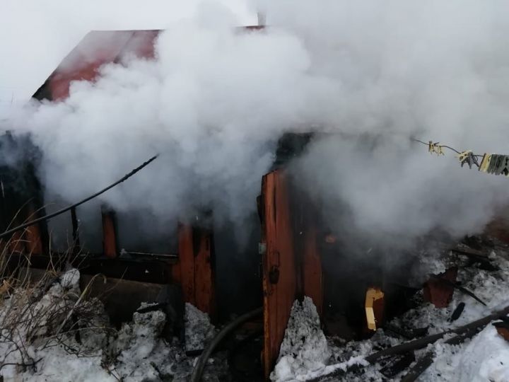 В минувшие выходные в Бугульме произошел пожар в бане