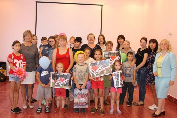 В рамках социальной программы, аналогов которой нет в Татарстане, в Бугульме встретились родители–воспитанники детских домов