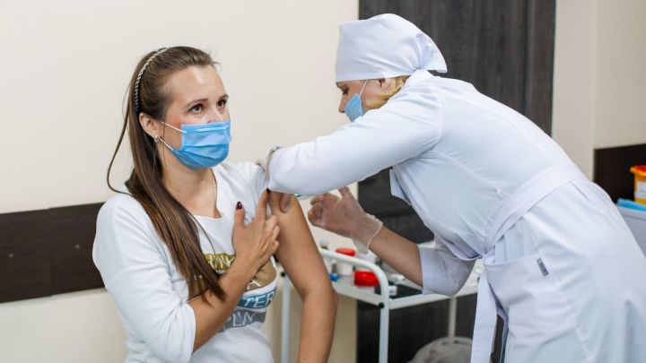 Взрослое население Бугульмы приглашают на бесплатную вакцинацию против гриппа
