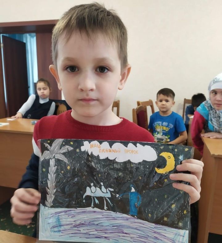 Бөгелмә шәһәренең Үзәк мәчетендә “Безнең пәйгамбәребез” дигән темага рәсем ясау  бәйгесе булып узды