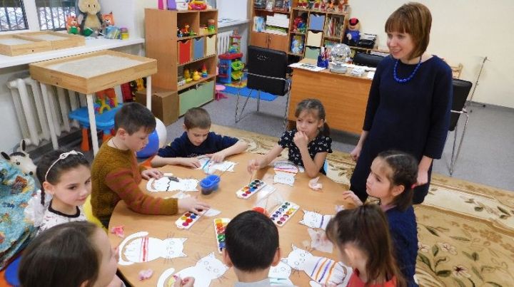 Тренинговые занятия с детьми провели психологи в бугульминском центре «Радуга»