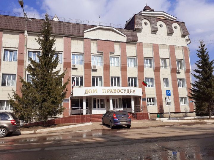 В Бугульминский городской суд с исковым заявлением обратился банк