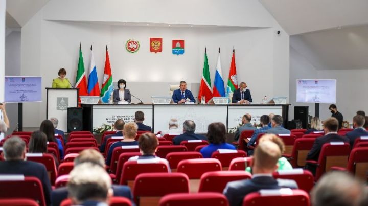 В мэрии состоялась объединённая сессия Совета Бугульминского района и городского Совета