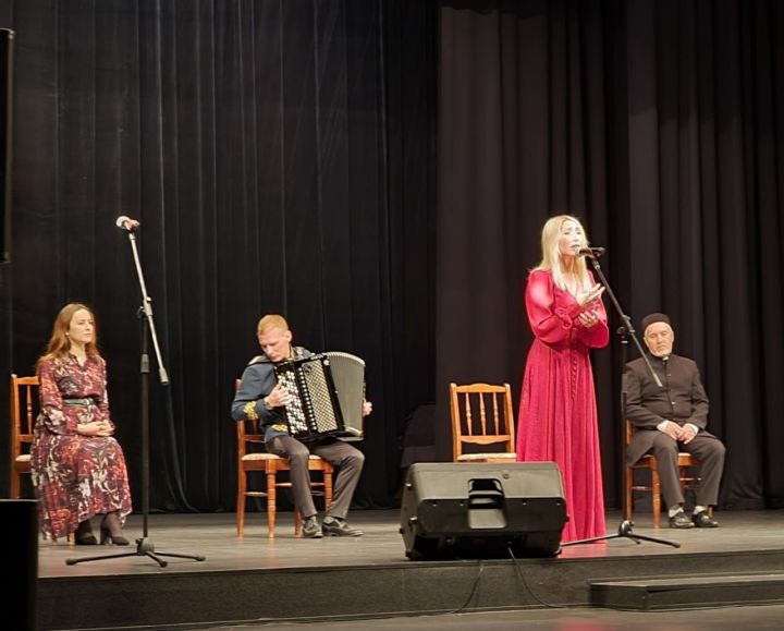 В Бугульме состоялось обучение искусству публичных выступлений на татарском языке руководителей муниципалитетов РТ