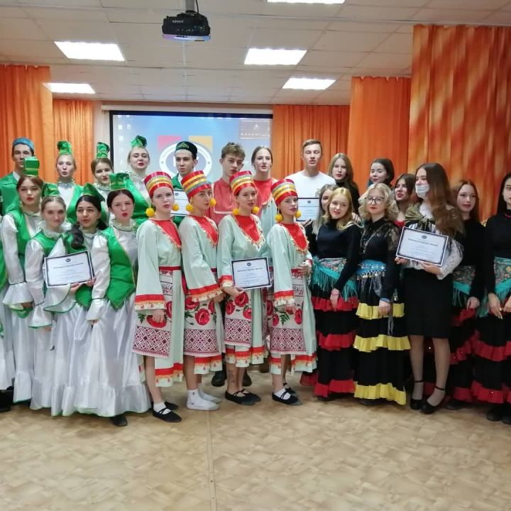 Бугульминские студенты провели Фестиваль дружбы народов