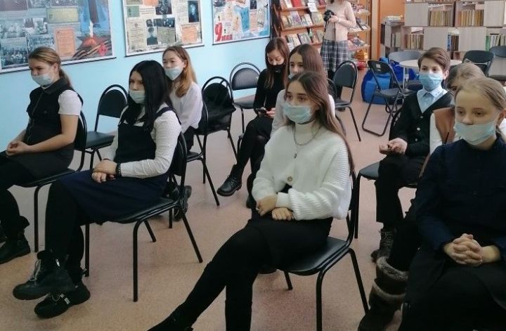 Семиклассницы из татарско-турецкого лицея посетили психологический тренинг «Этнодискотека»