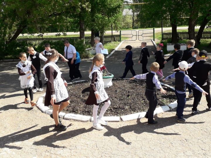 Школьники Бугульминского района отправились в «кругосветное путешествие»