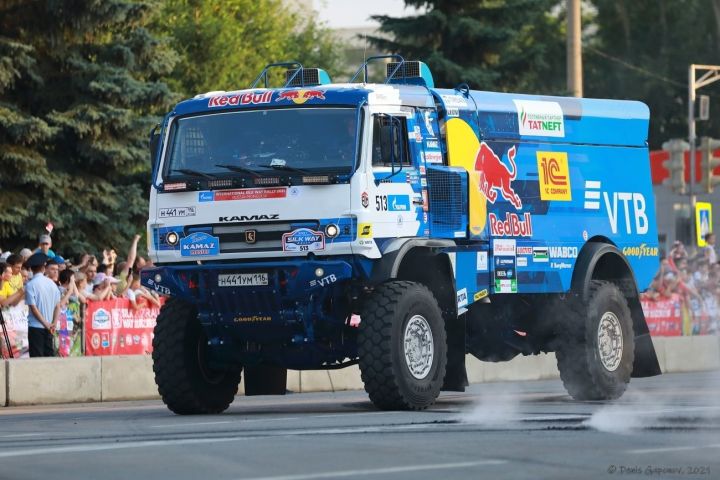 Татарстанский автогонщик выиграл четвертый этап ралли «Шелковый путь»