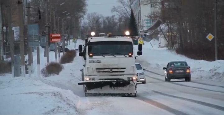 Мэр Бугульмы поручил усилить контроль за уборкой снега