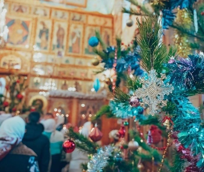 У православных христиан начались Святки – особое время радости о родившемся Спасителе Иисусе Христе