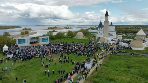Рустам Минниханов призвал жителей РТ присоединиться к празднованию 1100-летия принятия ислама