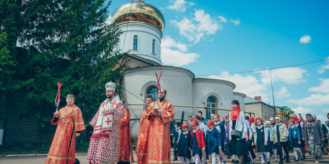 В Казанско-Богородицком монастыре Бугульмы состоялось торжественное богослужение